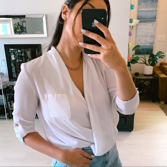 💖 SOLD on DEPOP - White Flowy Wrap Shirt - Picture 4 of 4